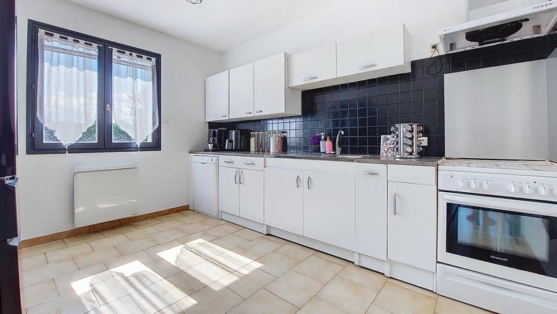 Maison - 92 m² - 4 pièces