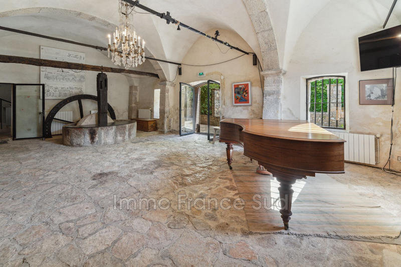 Maison - 245 m² - 5 pièces