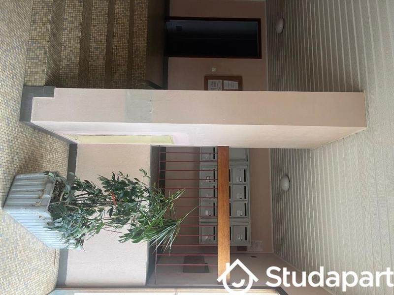 Chambre - 12 m² - 1 pièce