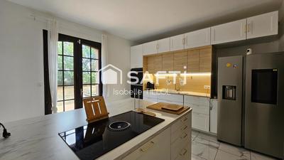 Maison - 194 m² - 6 pièces