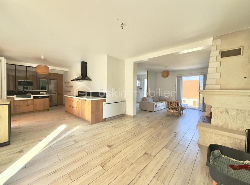 Maison - 190 m² - 8 pièces