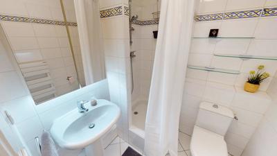 Chambre - 11 m² - 4 pièces