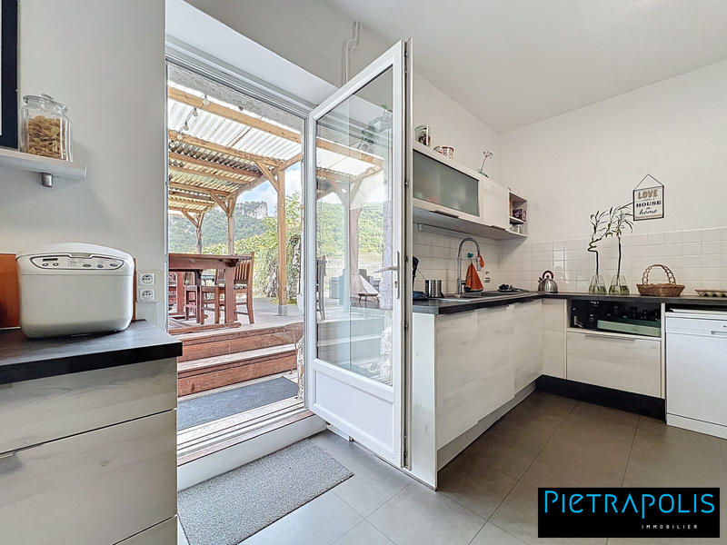 Maison - 268 m² - 10 pièces