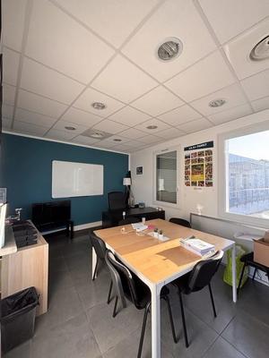 Local commercial - 70 m² - 3 pièces