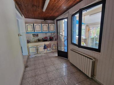 Maison - 94 m² - 6 pièces