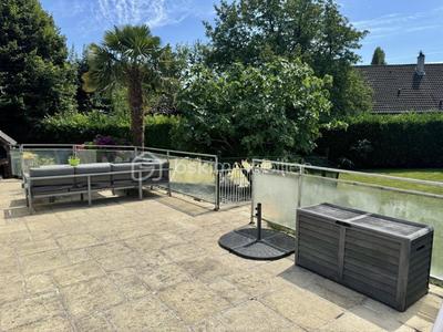 Pavillon - 130 m² - 7 pièces