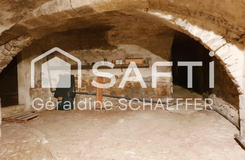 Maison - 216 m² - 7 pièces