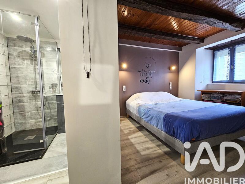 Maison - 179 m² - 7 pièces