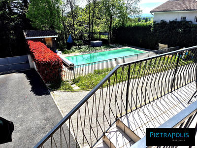 Maison - 193 m² - 6 pièces