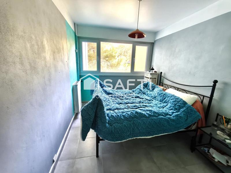 Appartement - 85 m² - 5 pièces