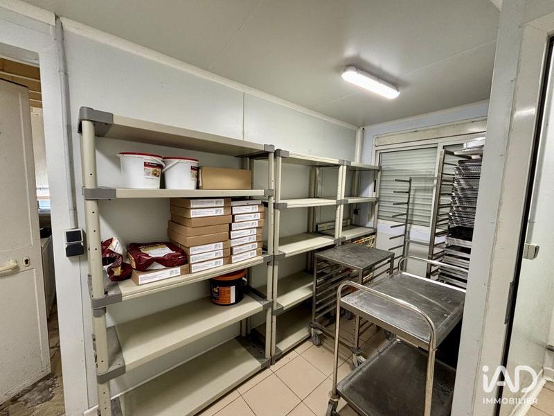 Local commercial - 200 m²