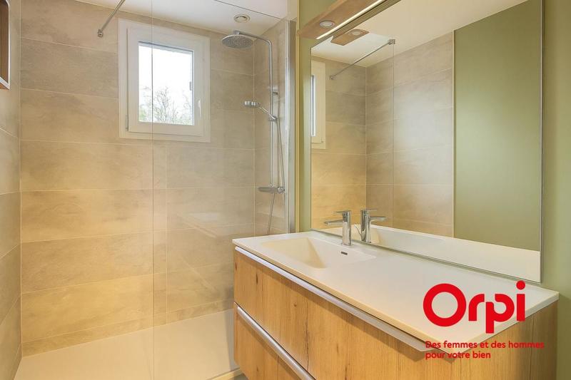 Maison - 96 m² - 5 pièces