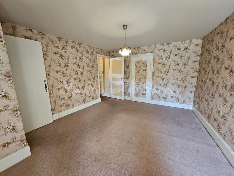 Maison - 140 m² - 7 pièces