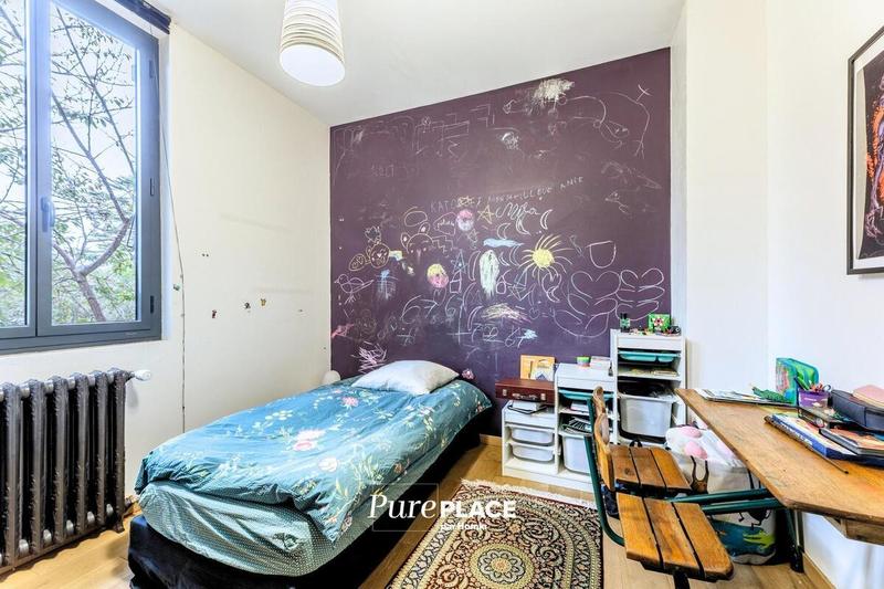 Maison - 350 m² - 10 pièces