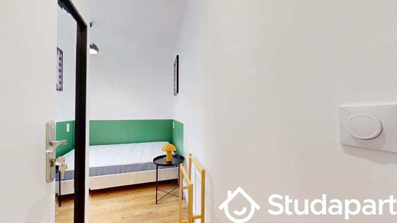 Chambre - 11 m² - 1 pièce