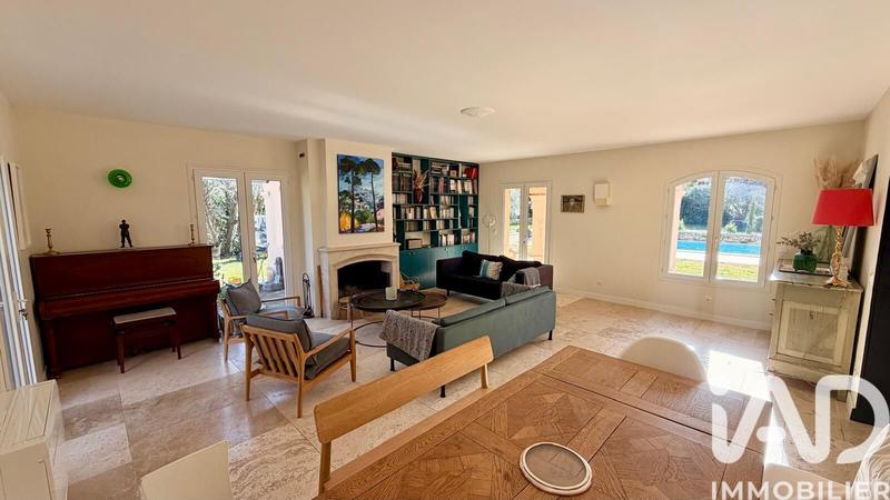 Bastide - 200 m² - 8 pièces