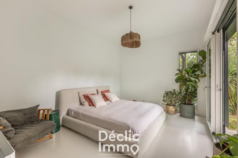 Maison - 200 m² - 7 pièces