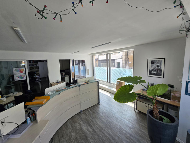 Appartement - 79 m² - 2 pièces