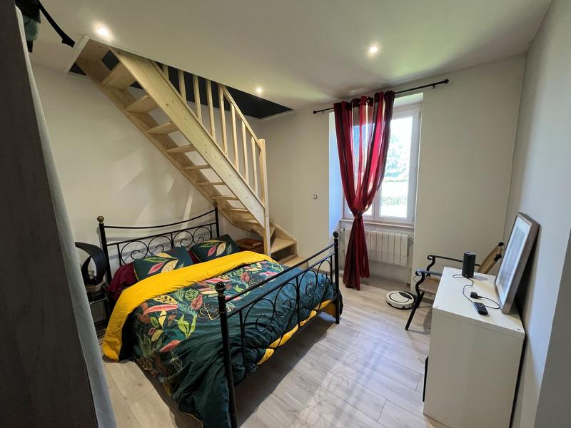 Maison - 94 m² - 5 pièces