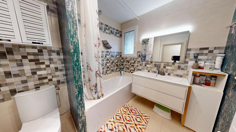 Maison - 87 m² - 4 pièces