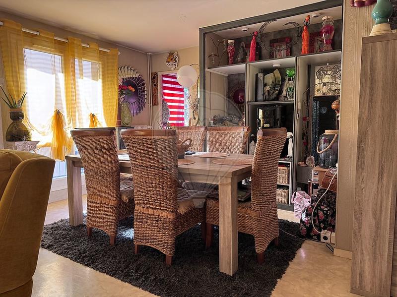 Appartement - 81 m² - 4 pièces