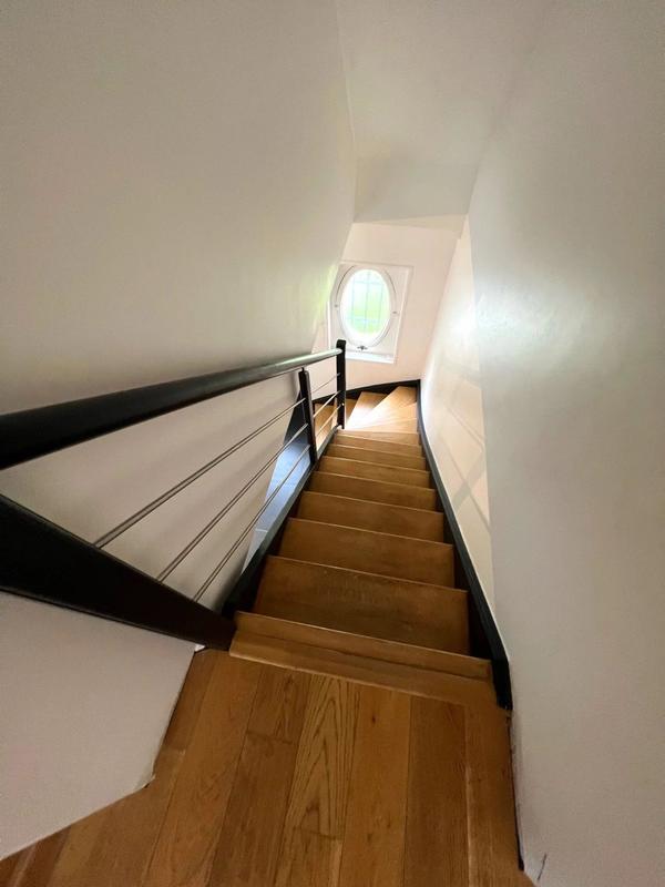 Maison - 300 m² - 9 pièces