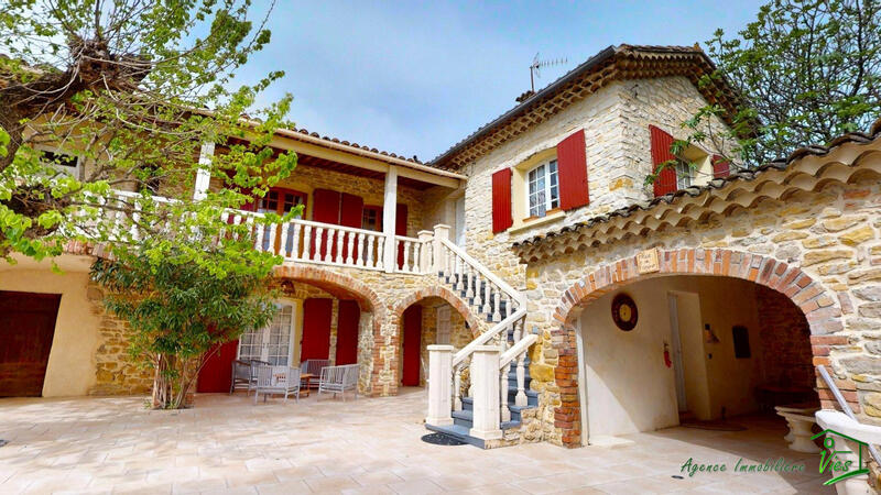 Mas - 162 m² - 6 pièces