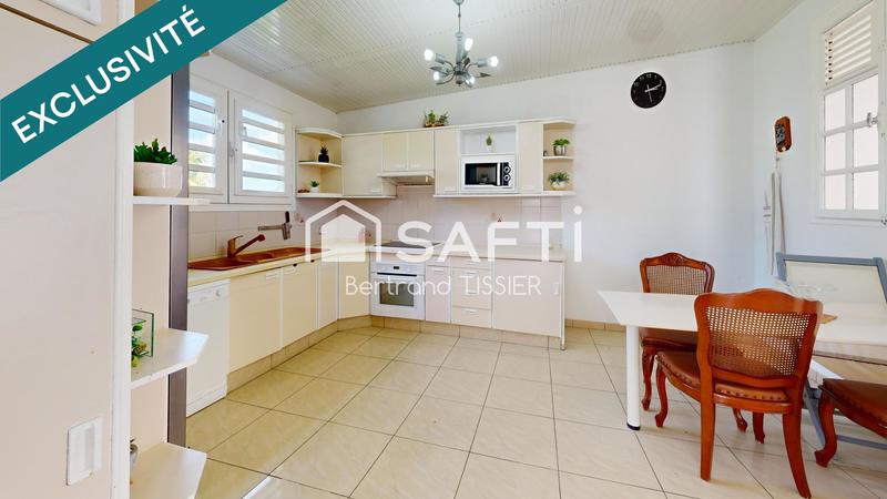 Maison - 140 m² - 5 pièces