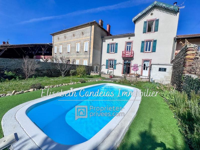 Maison - 187 m² - 5 pièces