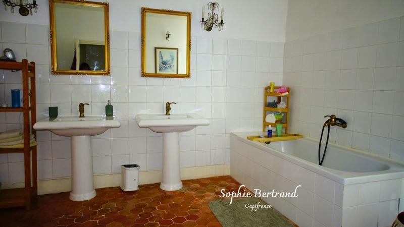 Maison bourgeoise - 260 m² - 7 pièces