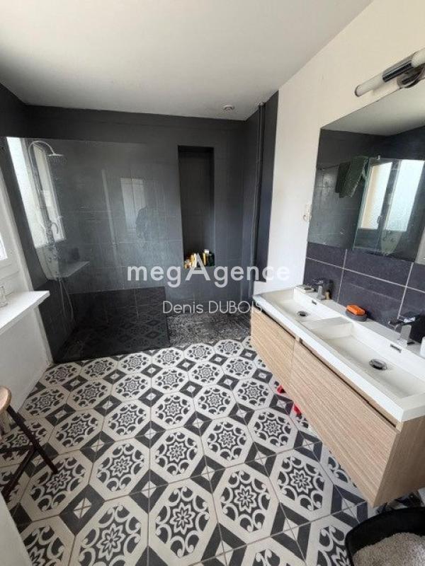 Maison en pierre - 140 m² - 6 pièces