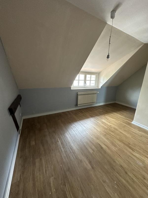 Maison - 211 m² - 6 pièces