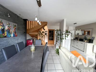 Maison - 99 m² - 4 pièces