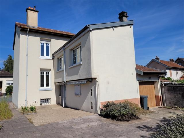 Maison - 95 m² - 4 pièces