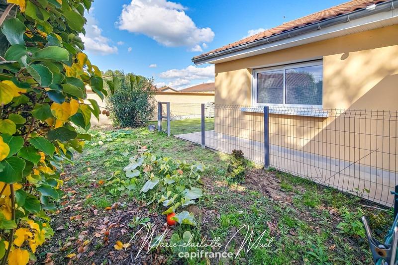 Maison - 220 m² - 6 pièces