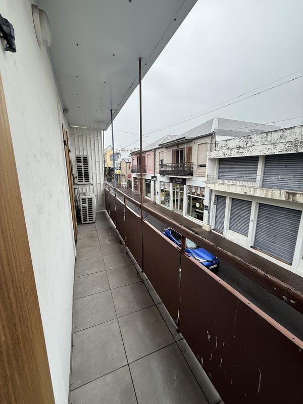 Local commercial - 190 m² - 6 pièces