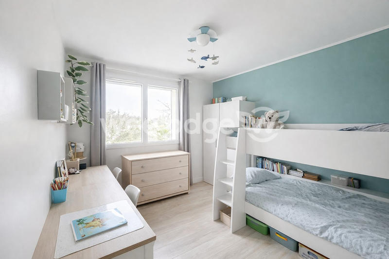 Appartement - 81 m² - 5 pièces