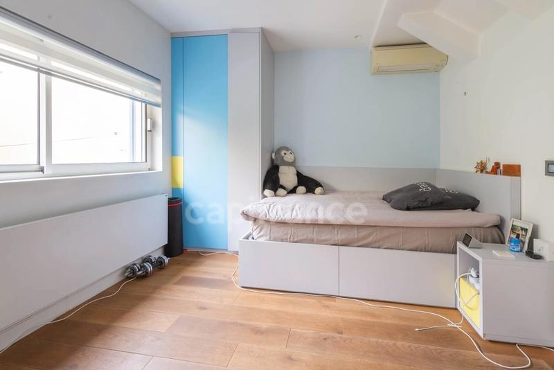 Maison - 180 m² - 6 pièces