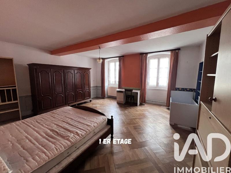 Maison de village - 400 m² - 15 pièces