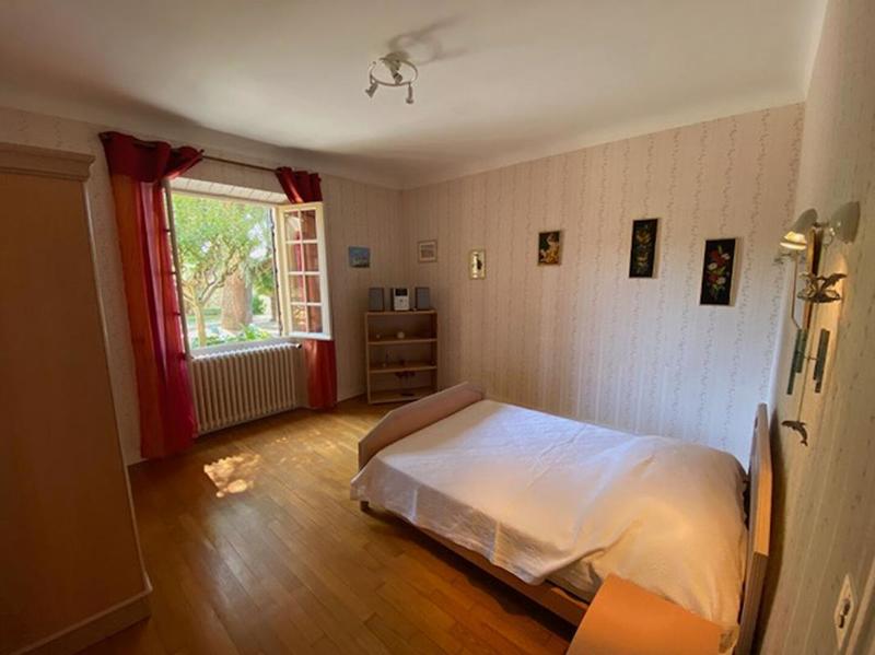 Propriété - 245 m² - 10 pièces