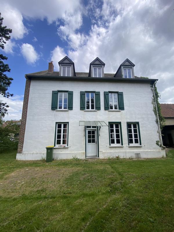 Maison - 247 m² - 9 pièces