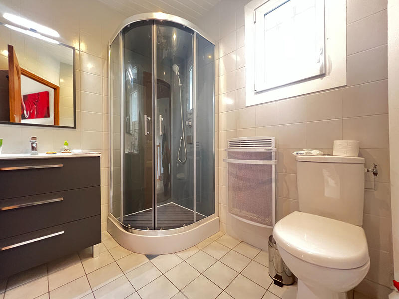 Maison - 228 m² - 7 pièces