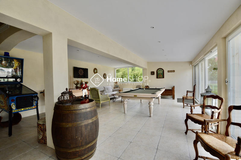 Mas - 510 m² - 10 pièces