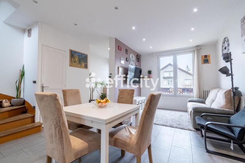 Pavillon - 60 m² - 4 pièces