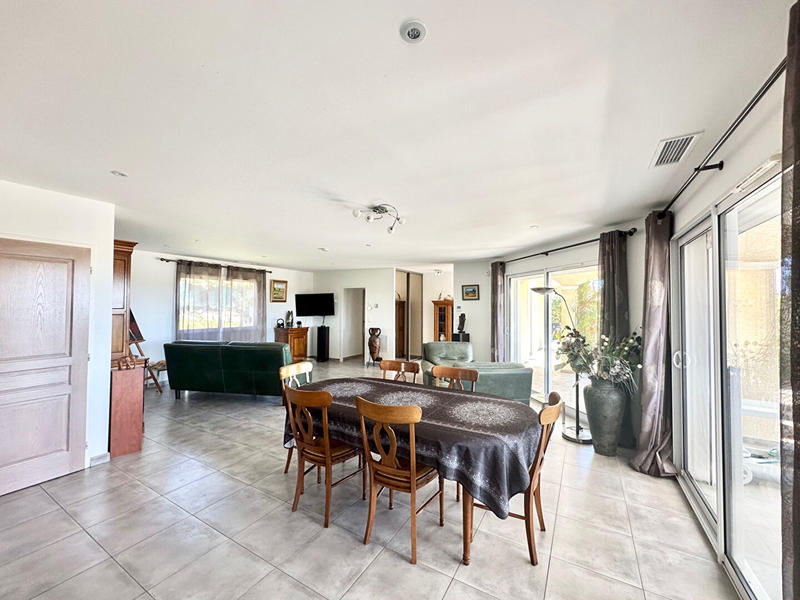 Maison - 150 m² - 4 pièces