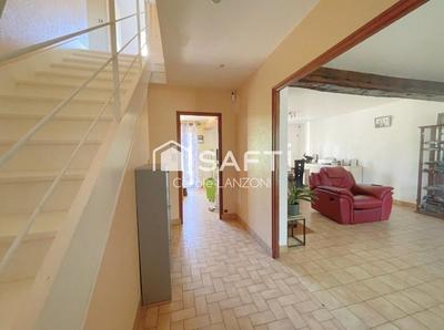 Maison - 138 m² - 7 pièces