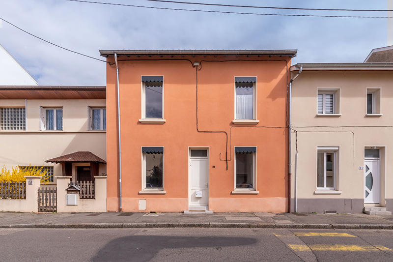 Maison - 140 m² - 5 pièces