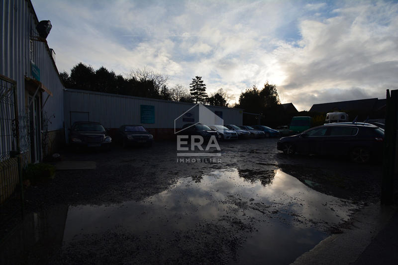 Maison - 1 000 m² - 10 pièces