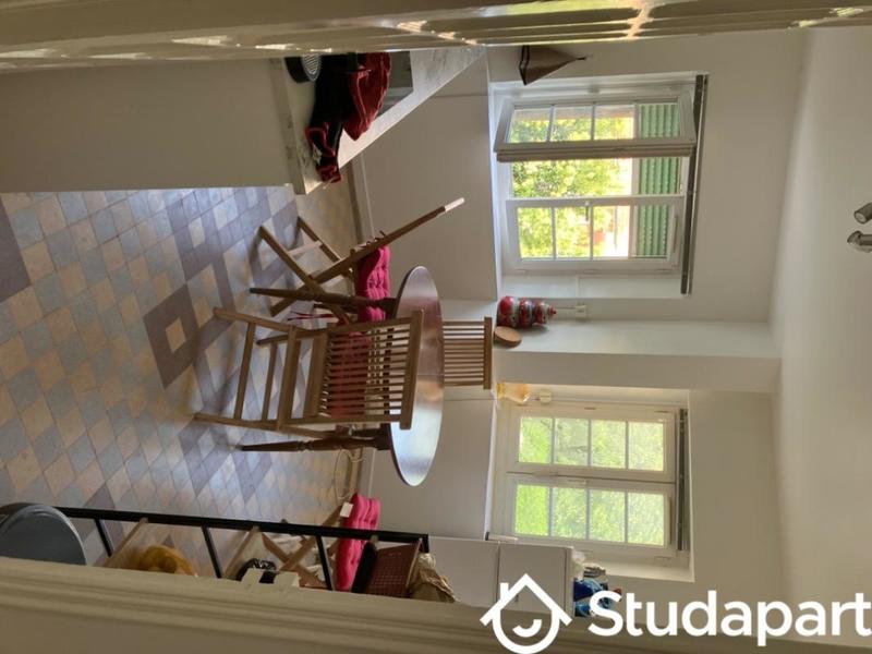 Chambre - 10 m² - 1 pièce