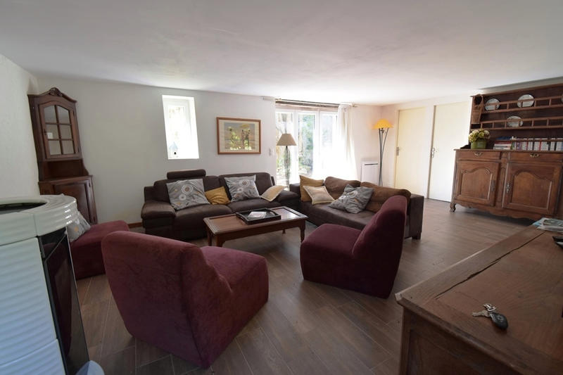 Maison - 330 m² - 14 pièces